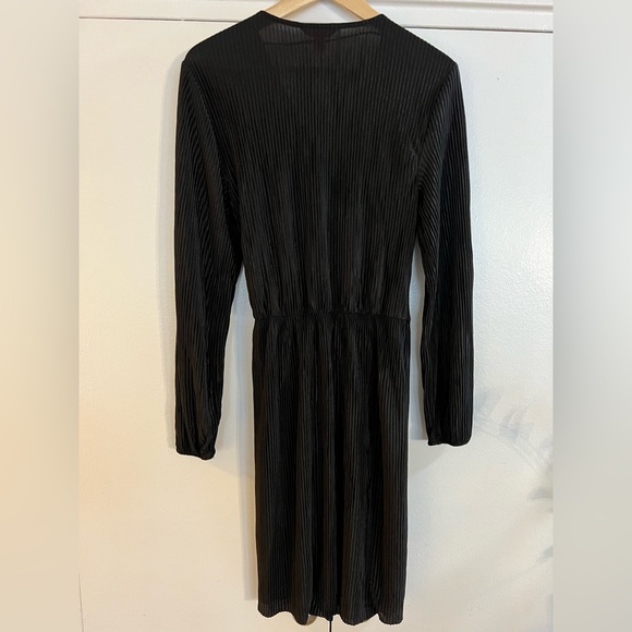 Joe Fresh Black Wrap Dress - Picture 2 of 10